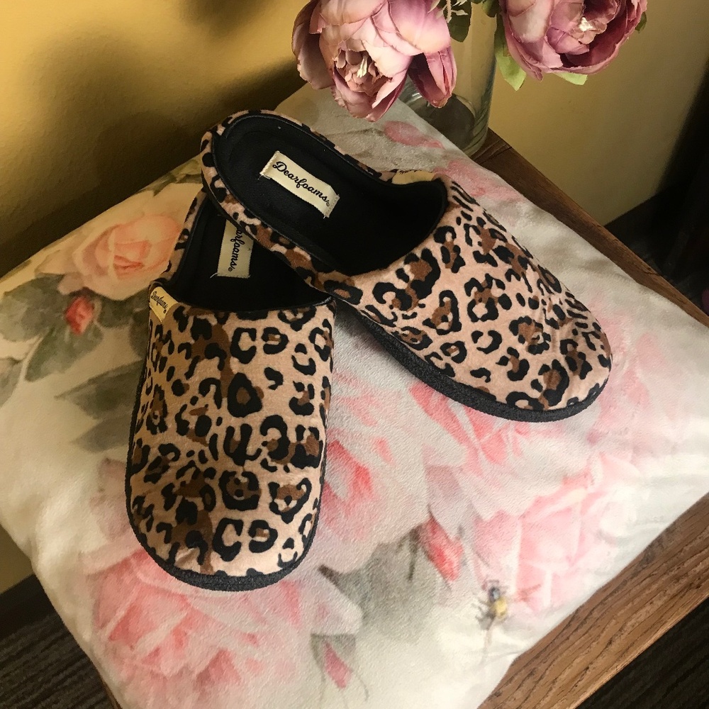 Comfy house slippers